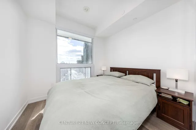 Additional image 8 of 39 Roehampton Ave Unit 2003