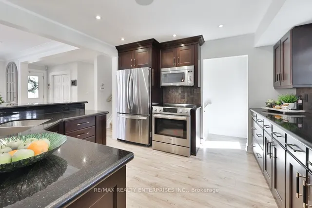 Additional image 17 of 1214 Nottingham Ave