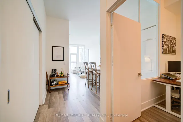 Additional image 7 of 32 Davenport Rd Unit 2406