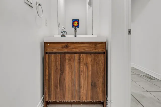 Additional image 22 of 8 Young Garden Cres