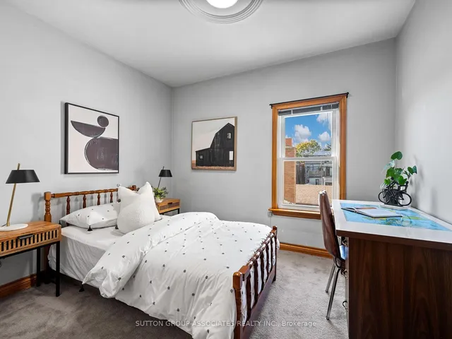 Additional image 18 of 696 Crawford St