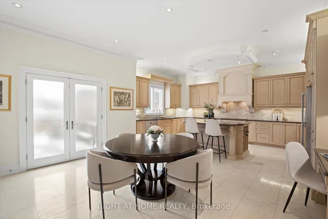 Additional image 16 of 27 Lloydminster Cres