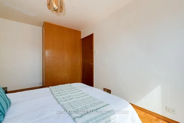 Additional image 26 of 34 Hickson St