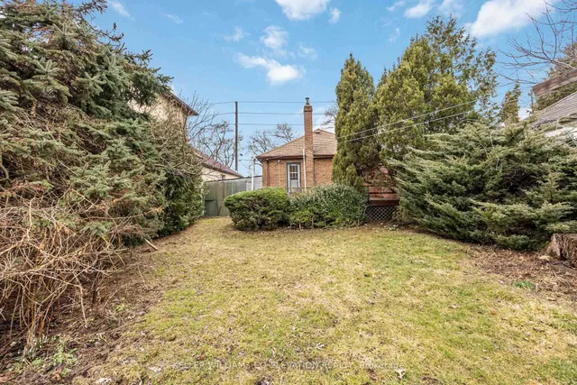 Additional image 39 of 1001 Kipling Ave