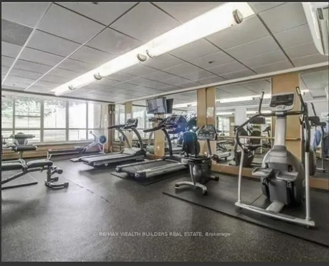 Additional image 13 of 65 Southport St Unit 810