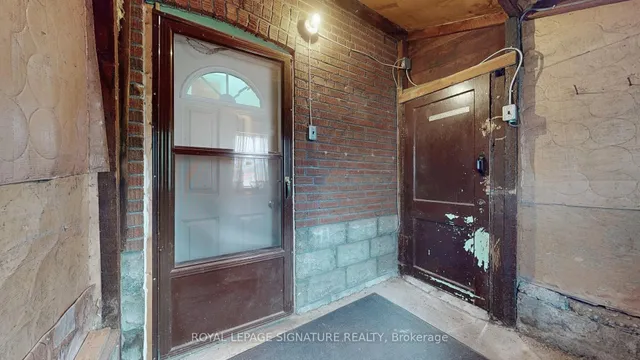 Additional image 22 of 1625 Keele St