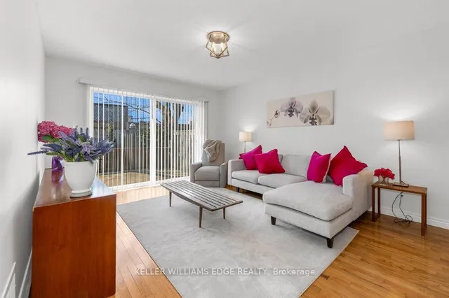 Additional image 7 of 3045 New St Unit 11