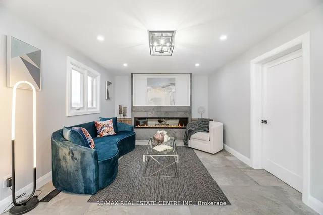 Additional image 14 of 1204 West 5th St