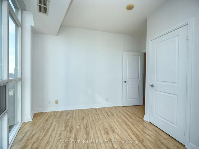 Additional image 33 of 70 Absolute Ave Unit 1202