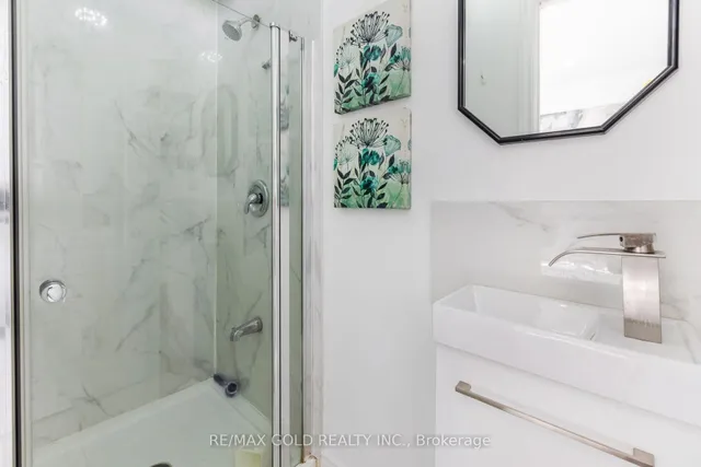 Additional image 39 of 7560 Goreway Dr Unit 18