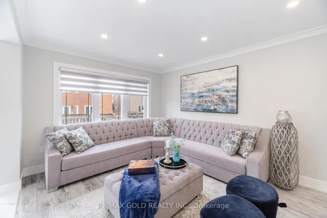 Additional image 16 of 96 Wildberry Cres