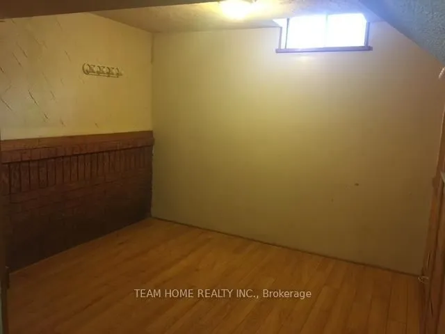 Additional image 26 of 72 SWENNEN Dr