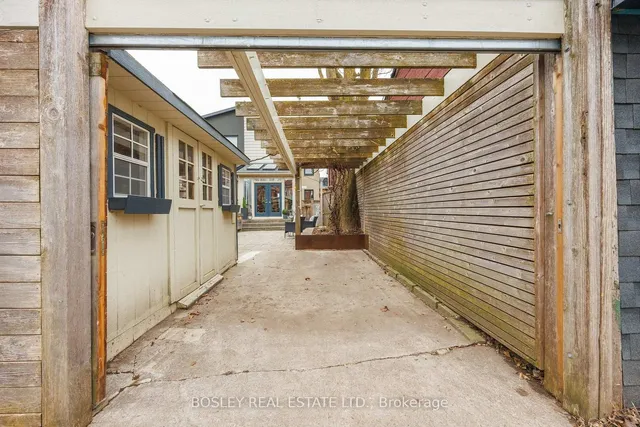 Additional image 49 of 32 Melville Ave