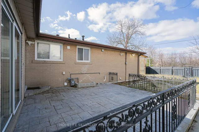 Additional image 10 of 72 Brookland Dr