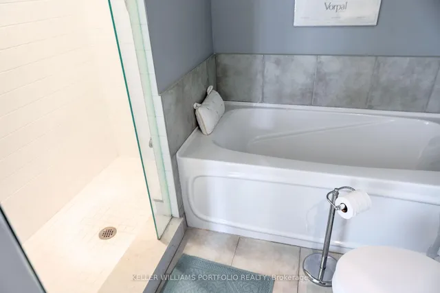 Additional image 34 of 333 Adelaide St Unit 1201