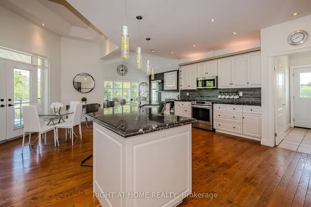 Additional image 11 of 10635 First Line