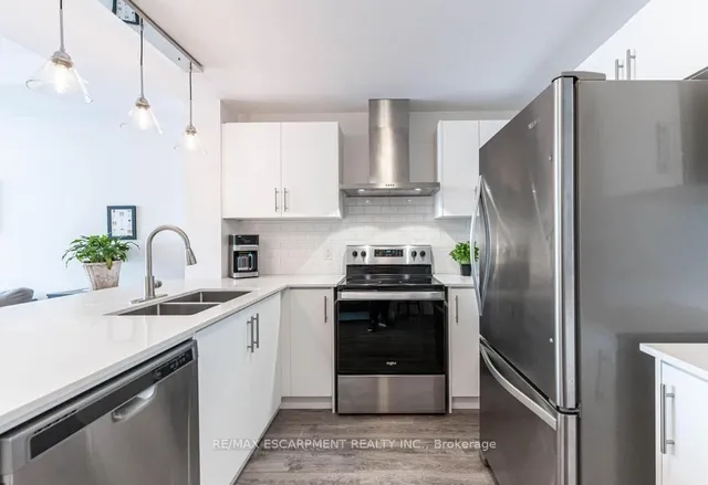 Additional image 5 of 1 Redfern Ave Unit 315