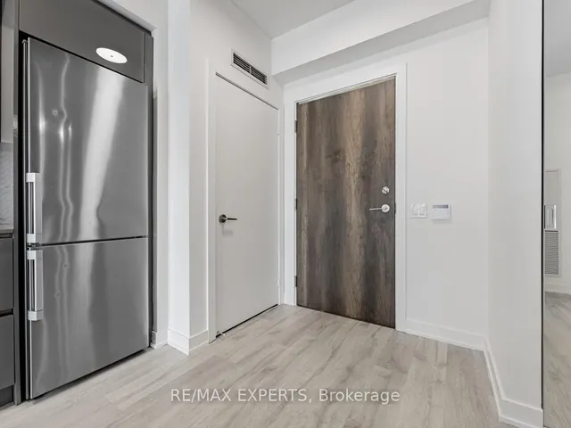 Additional image 3 of 251 Manitoba St Unit 433