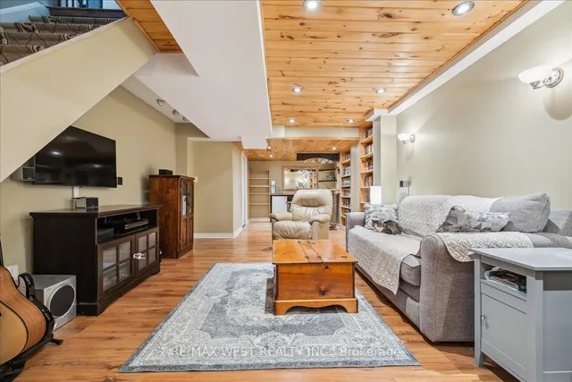 Additional image 9 of 650 Julia Ave