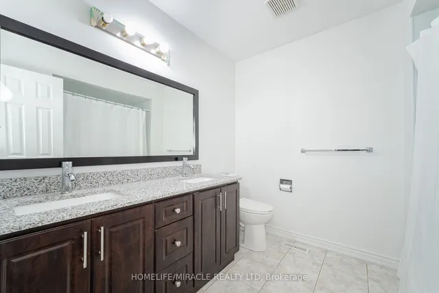 Additional image 34 of 21 Muskoka St