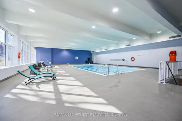 Additional image 35 of 1966 MAIN St Unit 502