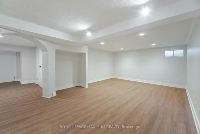 Additional image 27 of 8 Giles Crt