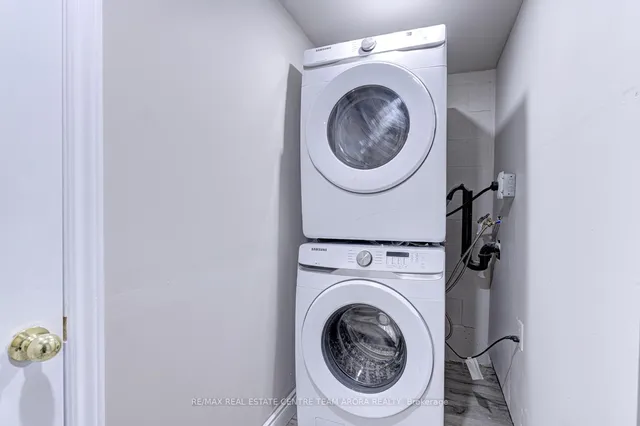 Additional image 36 of 7 Tustin Rd