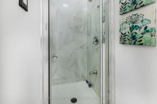 Additional image 40 of 7560 Goreway Dr Unit 18