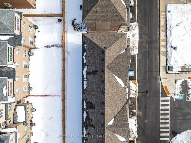 Additional image 34 of 19 Picardy Dr Unit 8