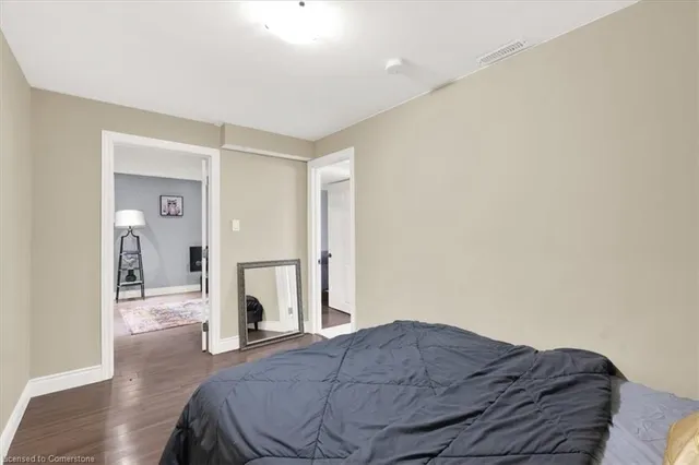 Additional image 39 of 94 Irwin Ave