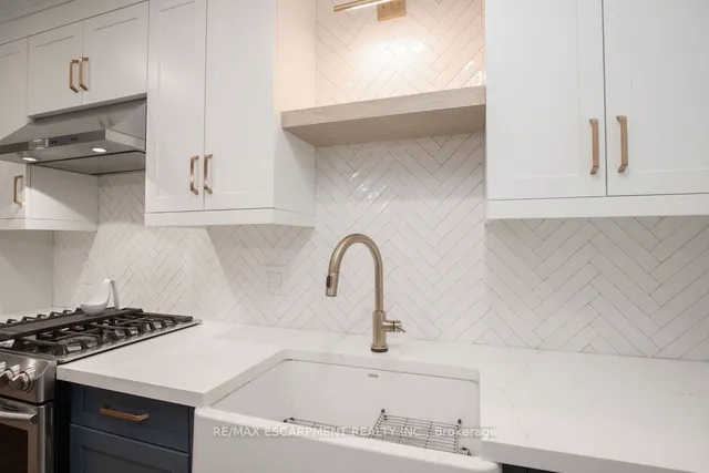 Additional image 5 of 1809 Upper Wentworth St Unit 22