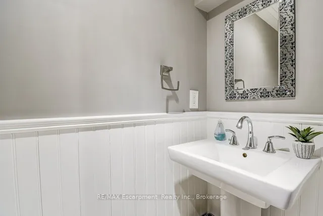 Additional image 32 of 132 Thoroughbred Blvd