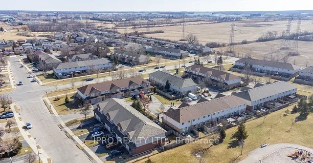 Additional image 33 of 134 Terni Blvd Unit 33