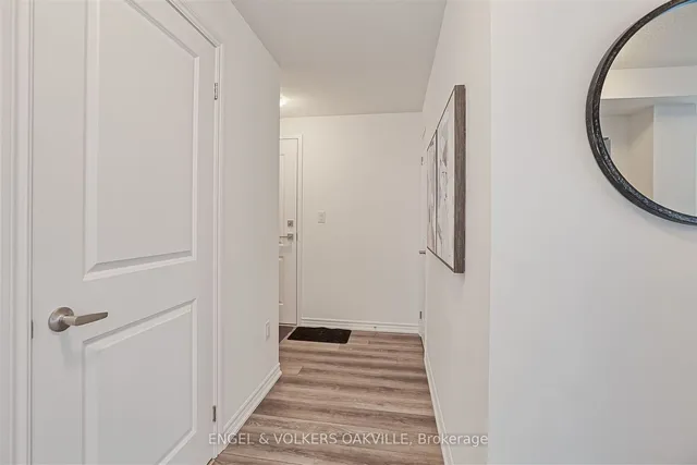 Additional image 7 of 460 Dundas St Unit 611