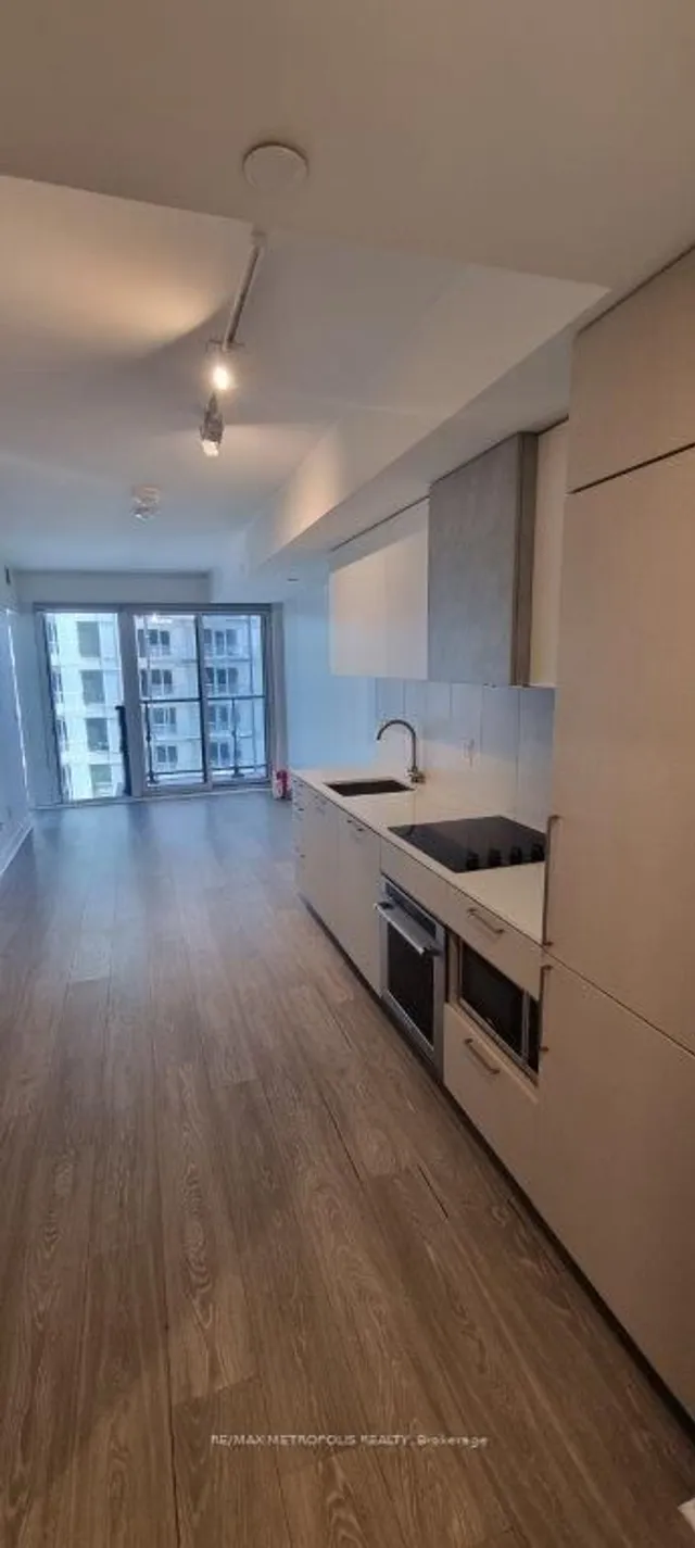 Additional image 2 of 19 Western Battery Rd Unit 2603