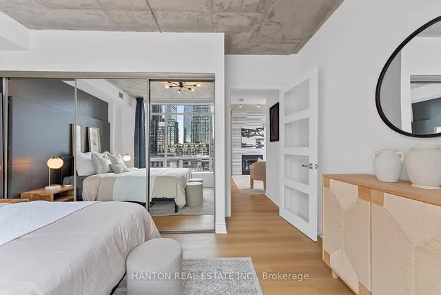 Additional image 25 of 500 Queens Quay Unit 917E