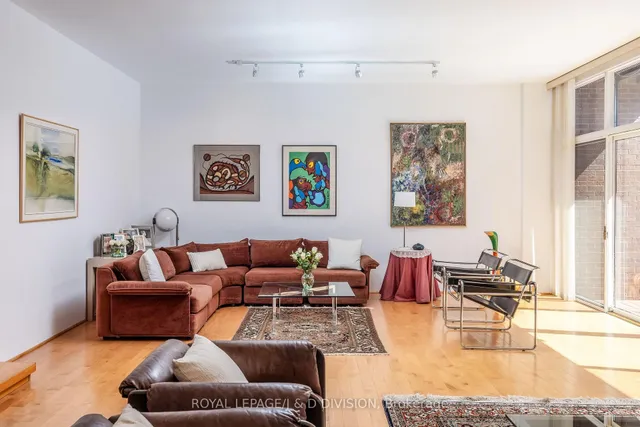 Additional image 14 of 165 Sherwood Ave