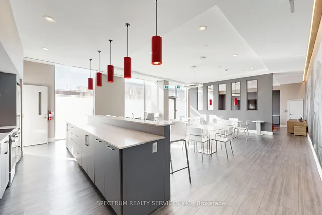 Additional image 34 of 38 Monte Kwinter Crt Unit 512