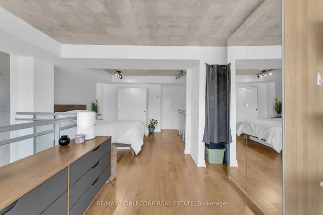 Additional image 23 of 954 King St Unit 323