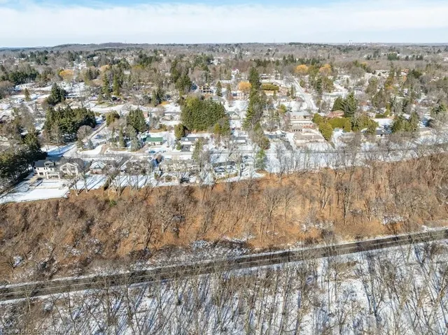 Additional image 33 of 14 Maple Ave