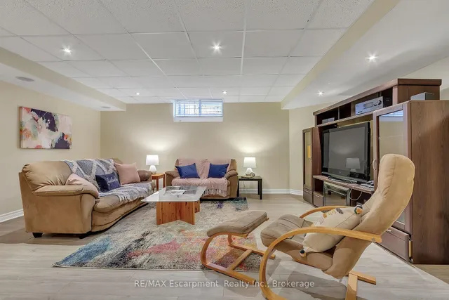 Additional image 37 of 3281 Star Lane