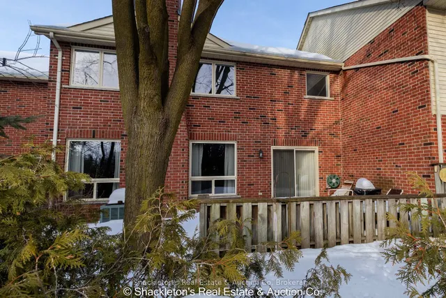 Additional image 40 of 405 Glasgow St Unit 7