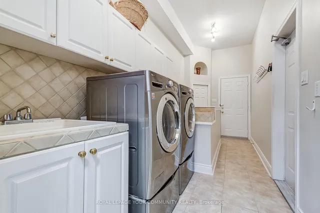 Additional image 20 of 9 Hugo Rd