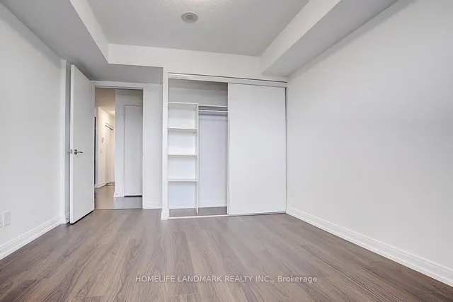 Additional image 20 of 181 Village Green Sq Unit 1511