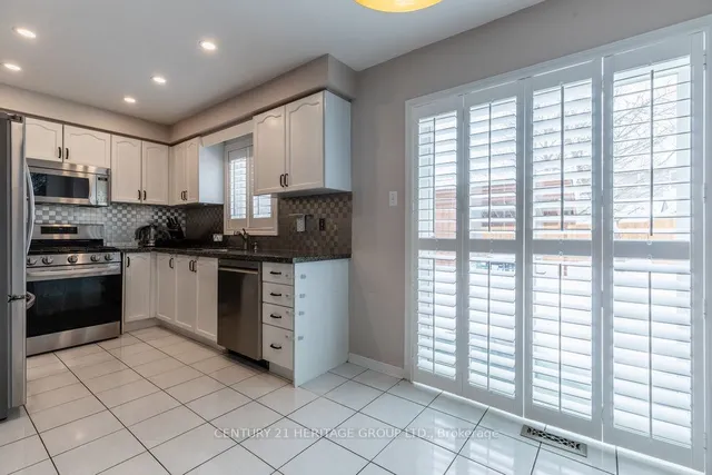 Additional image 16 of 66 Fellowes Cres