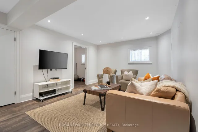 Additional image 35 of 489 Glenlake Ave