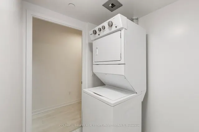 Additional image 9 of 31 Tippet Rd Unit 221