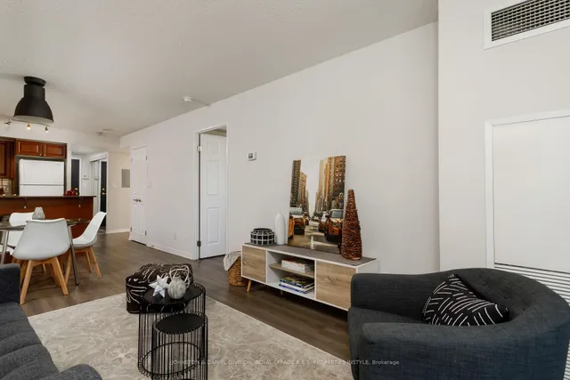 Additional image 22 of 230 King St Unit 1019