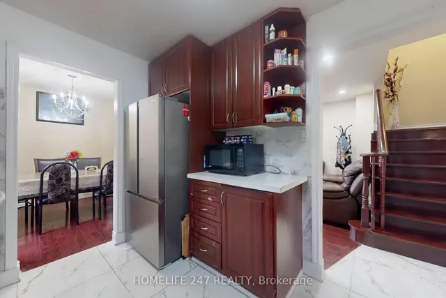 Additional image 11 of 38 Deanscroft Sq