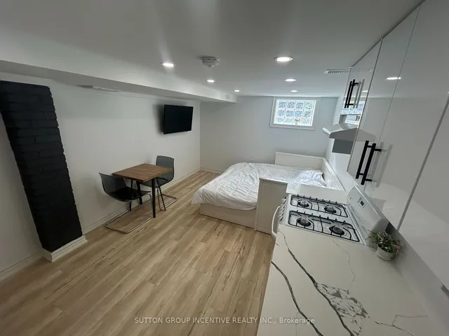 Additional image 25 of 88 Tisdale St